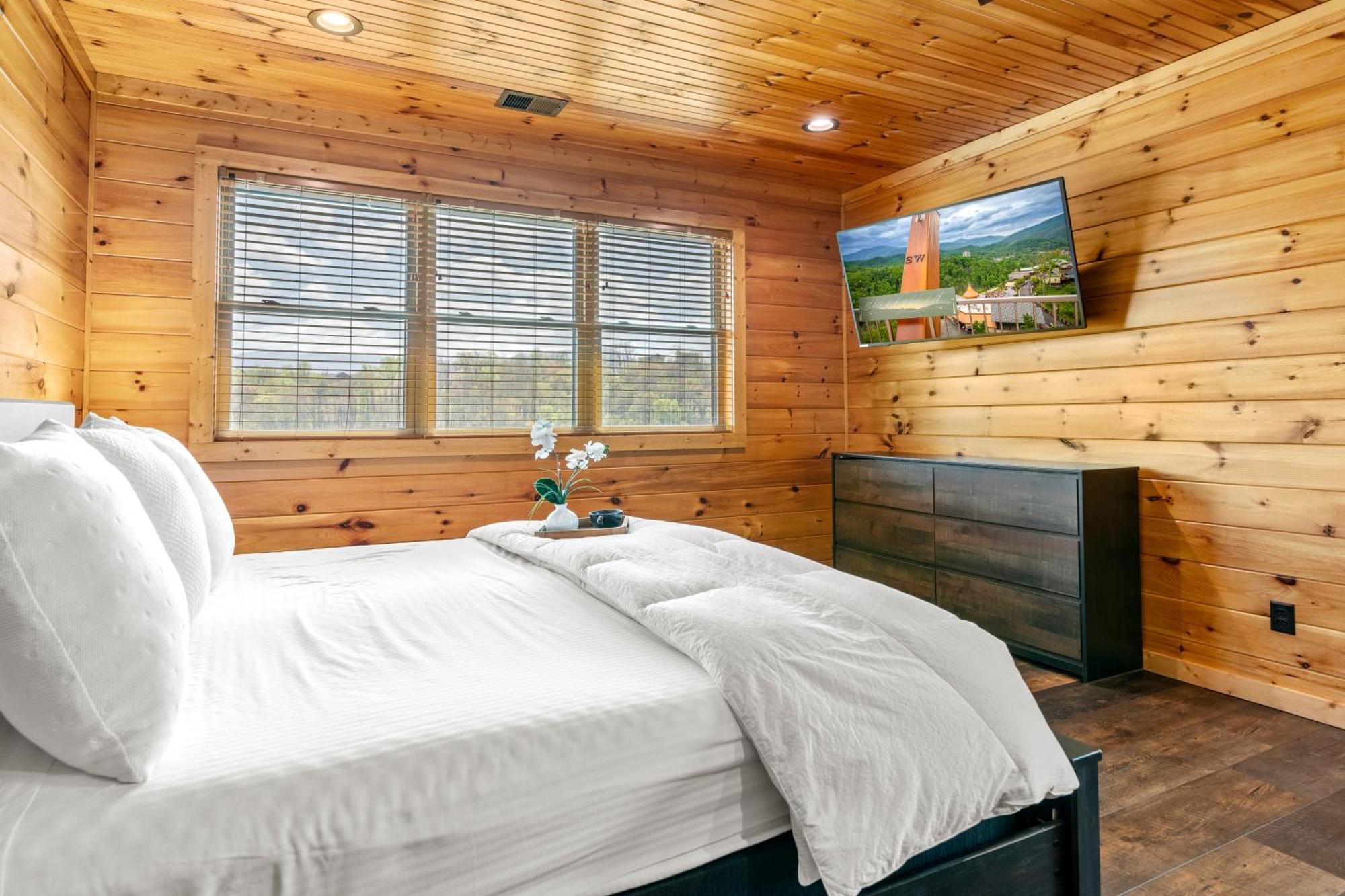 3 Lazy Bears Chalet Gatlinburg Exterior photo