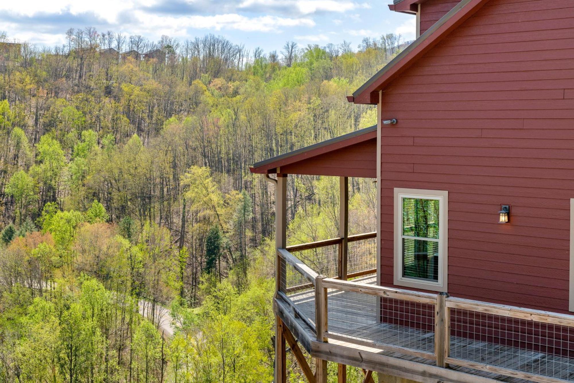 3 Lazy Bears Chalet Gatlinburg Exterior photo