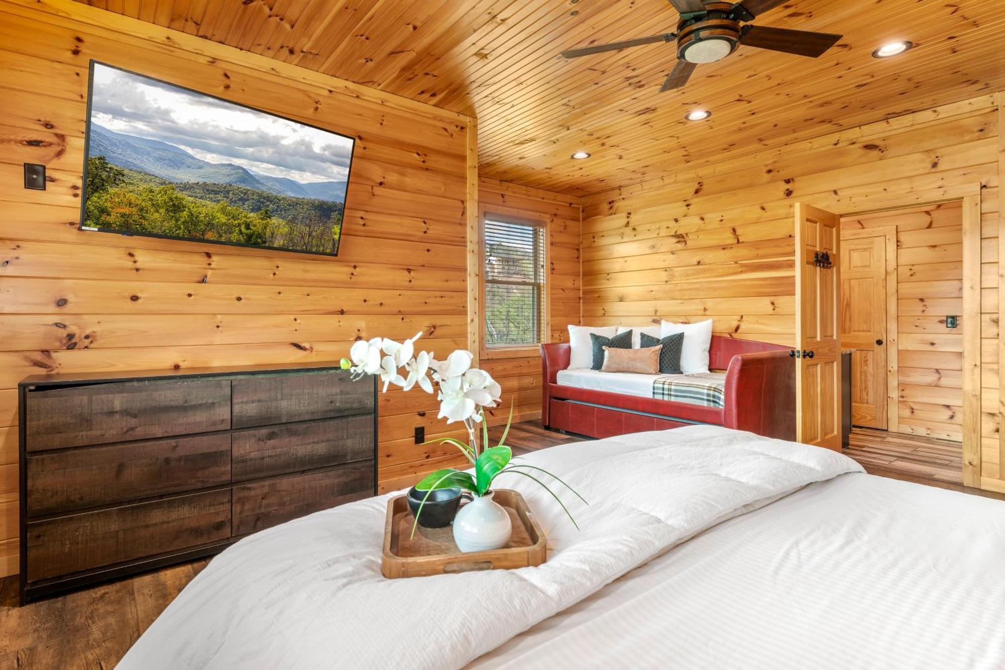 3 Lazy Bears Chalet Gatlinburg Exterior photo
